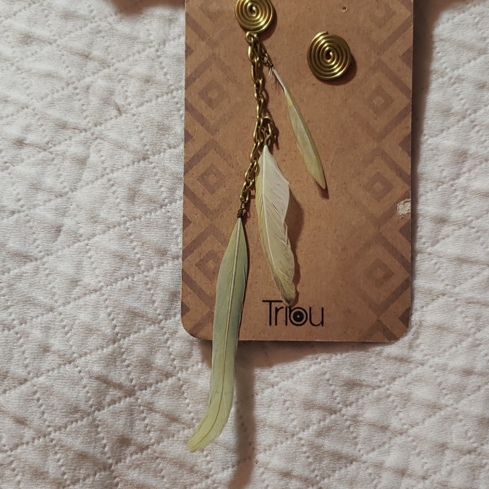 Handmade bird feathers earrings